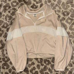 VS PINK Cropped 1/4 Zip